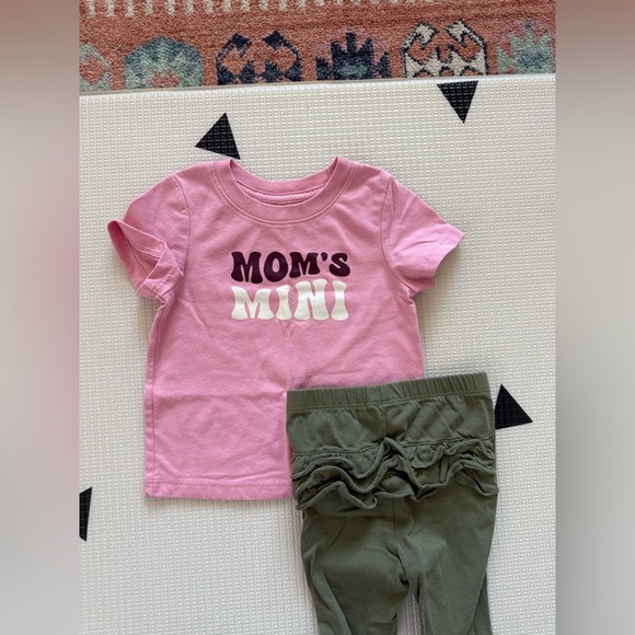 Old Navy|Baby toddler girl olive leggings & pink MOM’S MINI casual boho tee••• - Picture 2 of 6